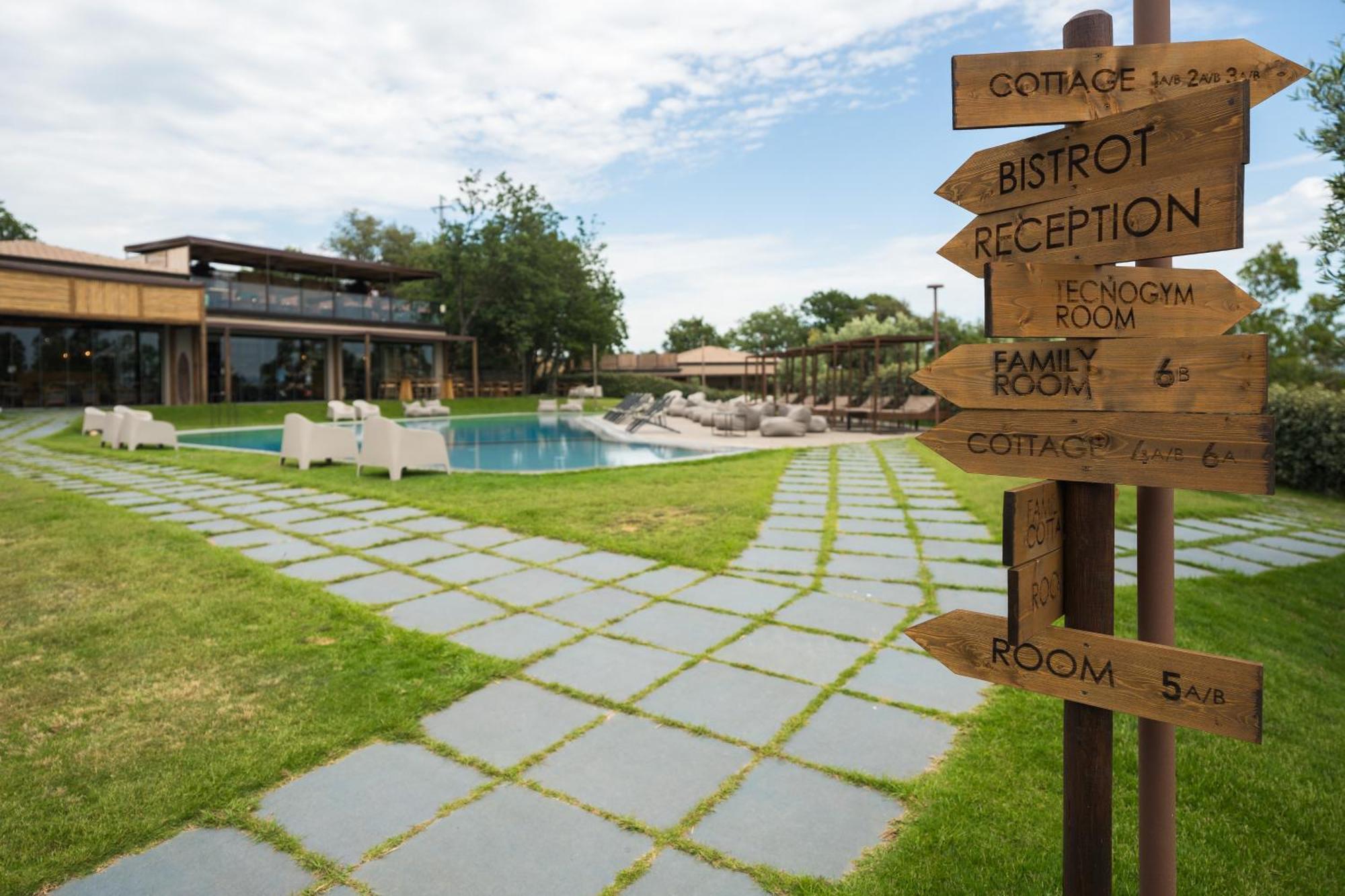Hang Loose Cottage Hotel & Resort 4 Stelle Gizzeria Calabria Extérieur photo
